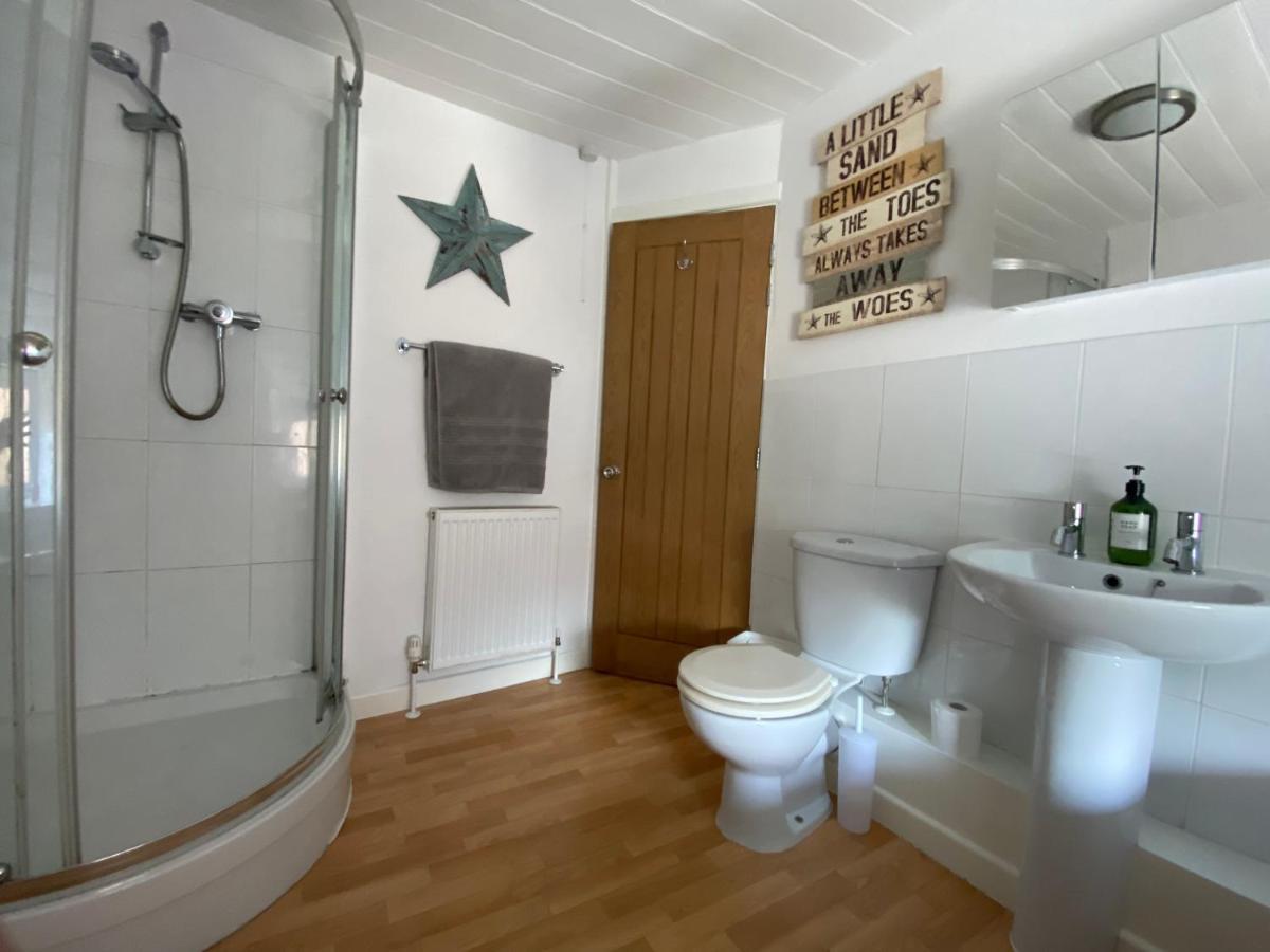 The Nook- A Rustic In A Beautiful Village. *